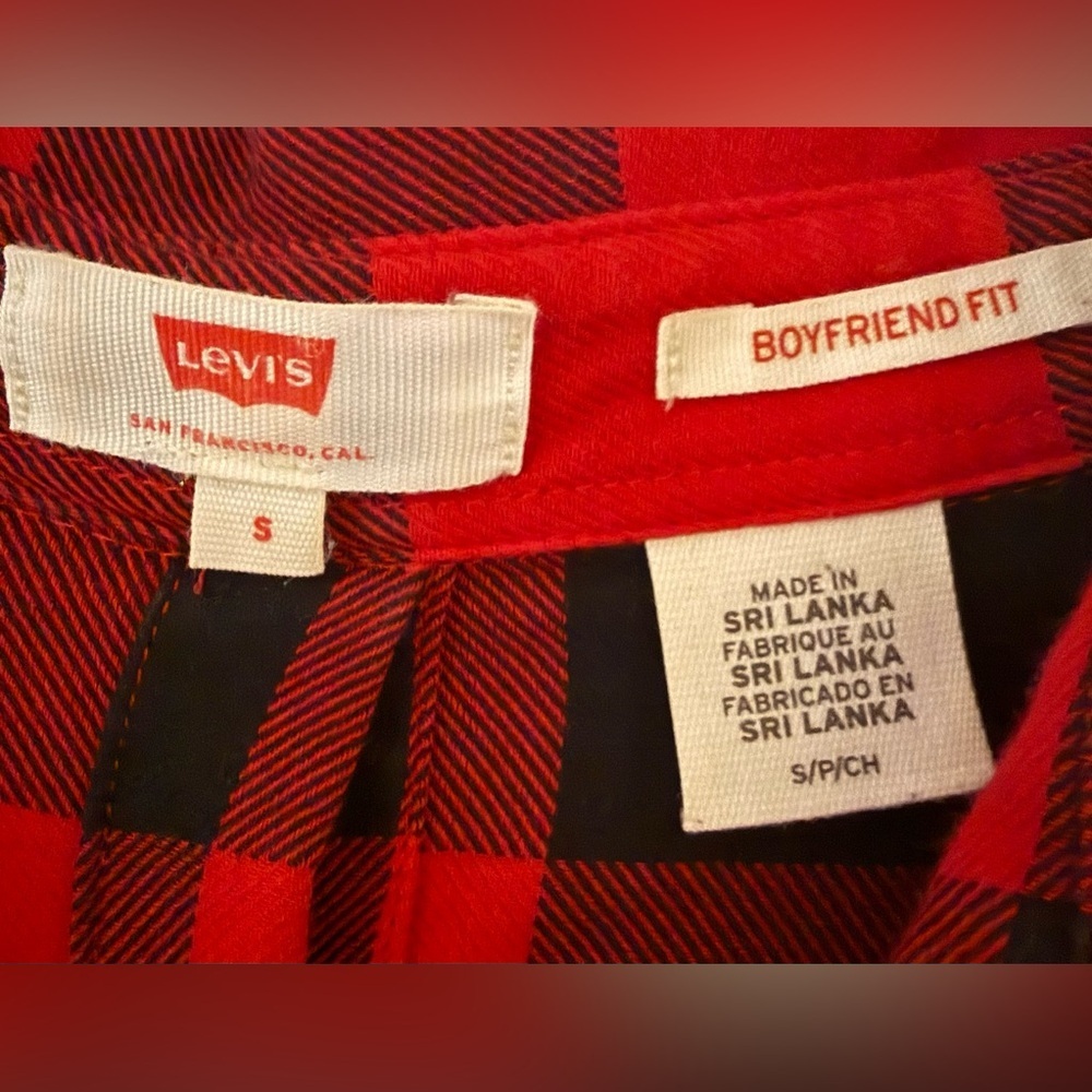 Levi's Boyfriend Fit Women’s Flannel Button Down Back & Front Plaid - Size Small - Picture 5 of 5